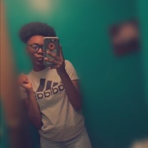 Meet your Posher, Andria